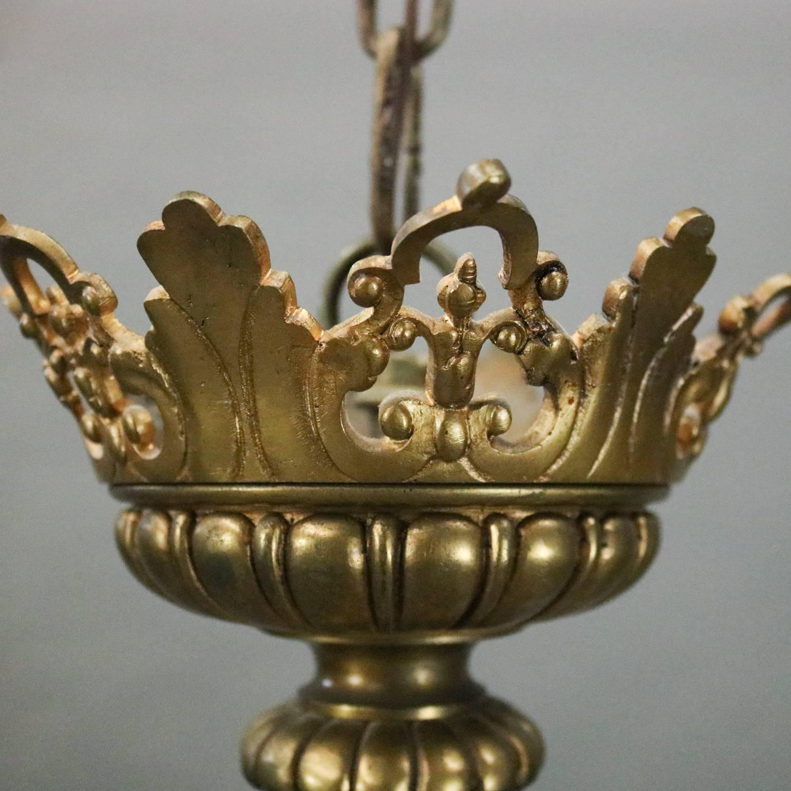 Französischer Louis-XV-Kronleuchter aus Bronze mit elf Lichtern und Blätterwerk &:: um 1930 4
