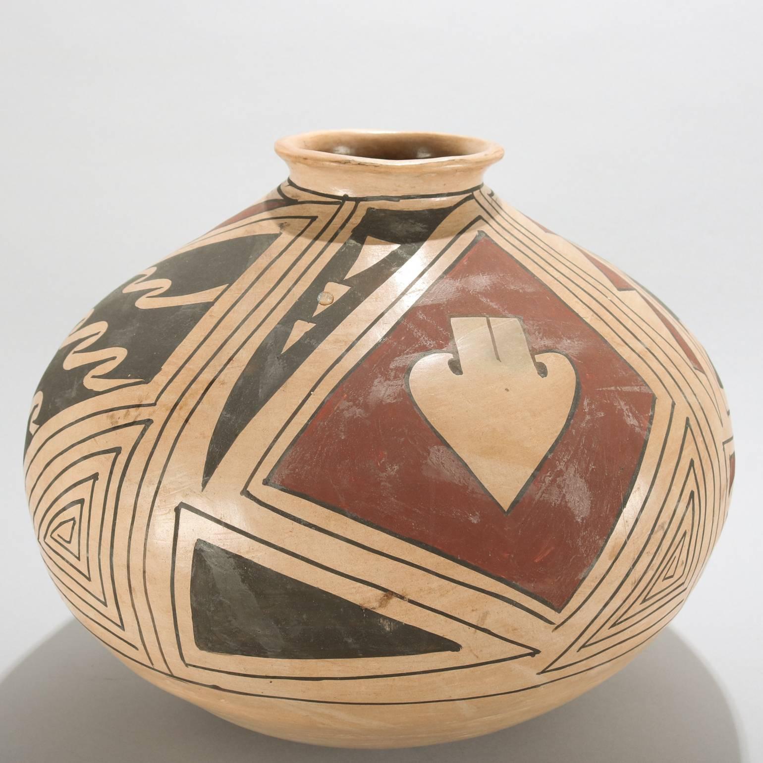 Oversized Antique Native American Acoma Polychrome Pottery Olla Jar In Good Condition In Big Flats, NY