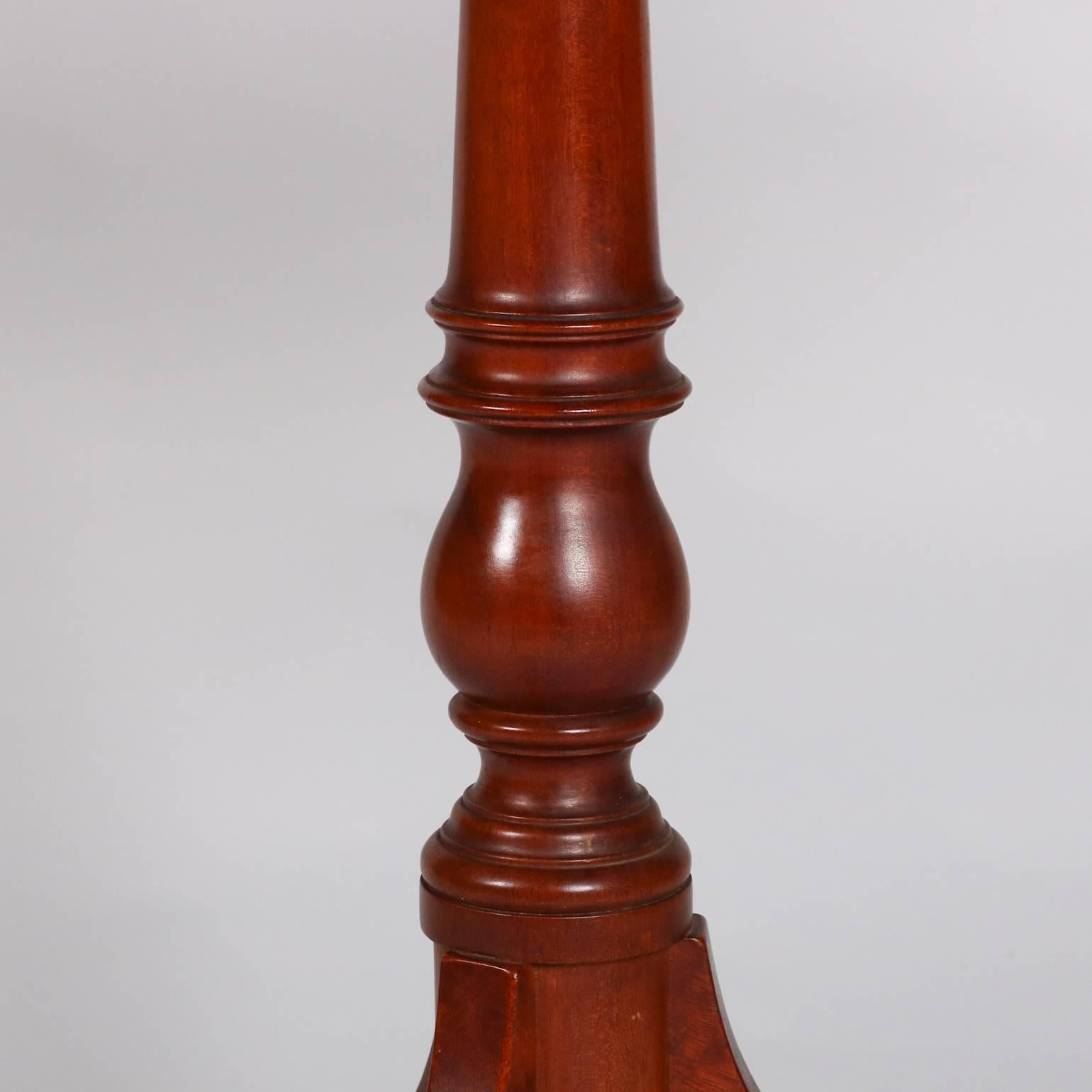 Antique Federal Style Mahogany Tilt-Top Candle/Lamp Stand, 19th Century 3