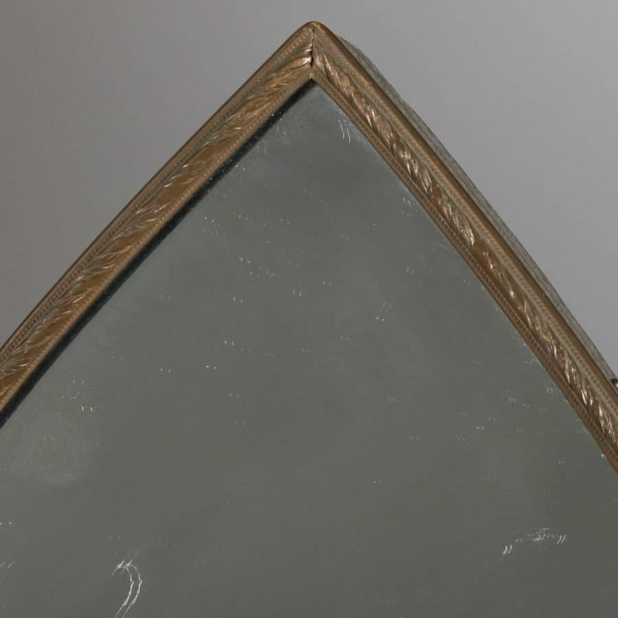 pointed mirror