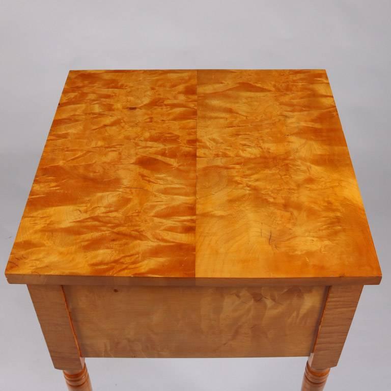 Sheraton Style Tiger Maple Two-Drawer Stand on Turned Legs, 20th Century In Good Condition In Big Flats, NY