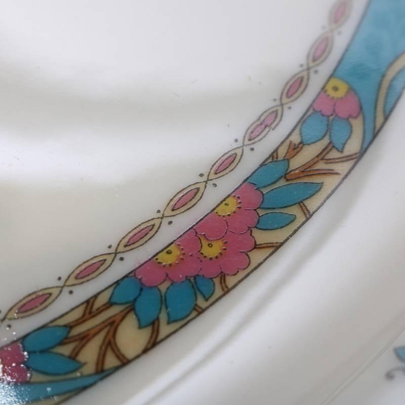 20th Century Lenox Porcelain Charger with Central Floral Urn Display