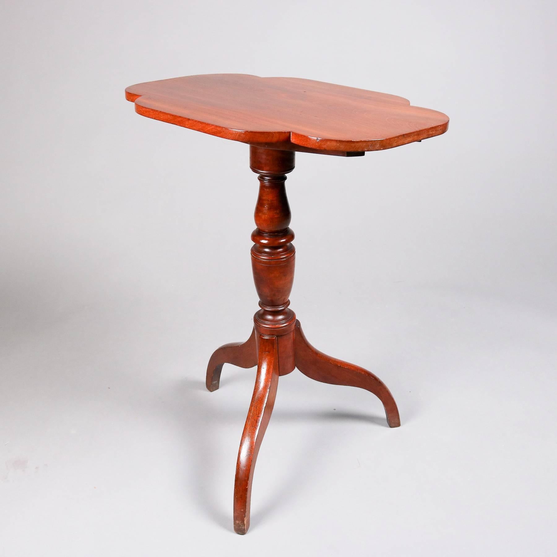 Antique Federal Mahogany Tilt-Top Spider Leg Candle Stand, 19th Century 1