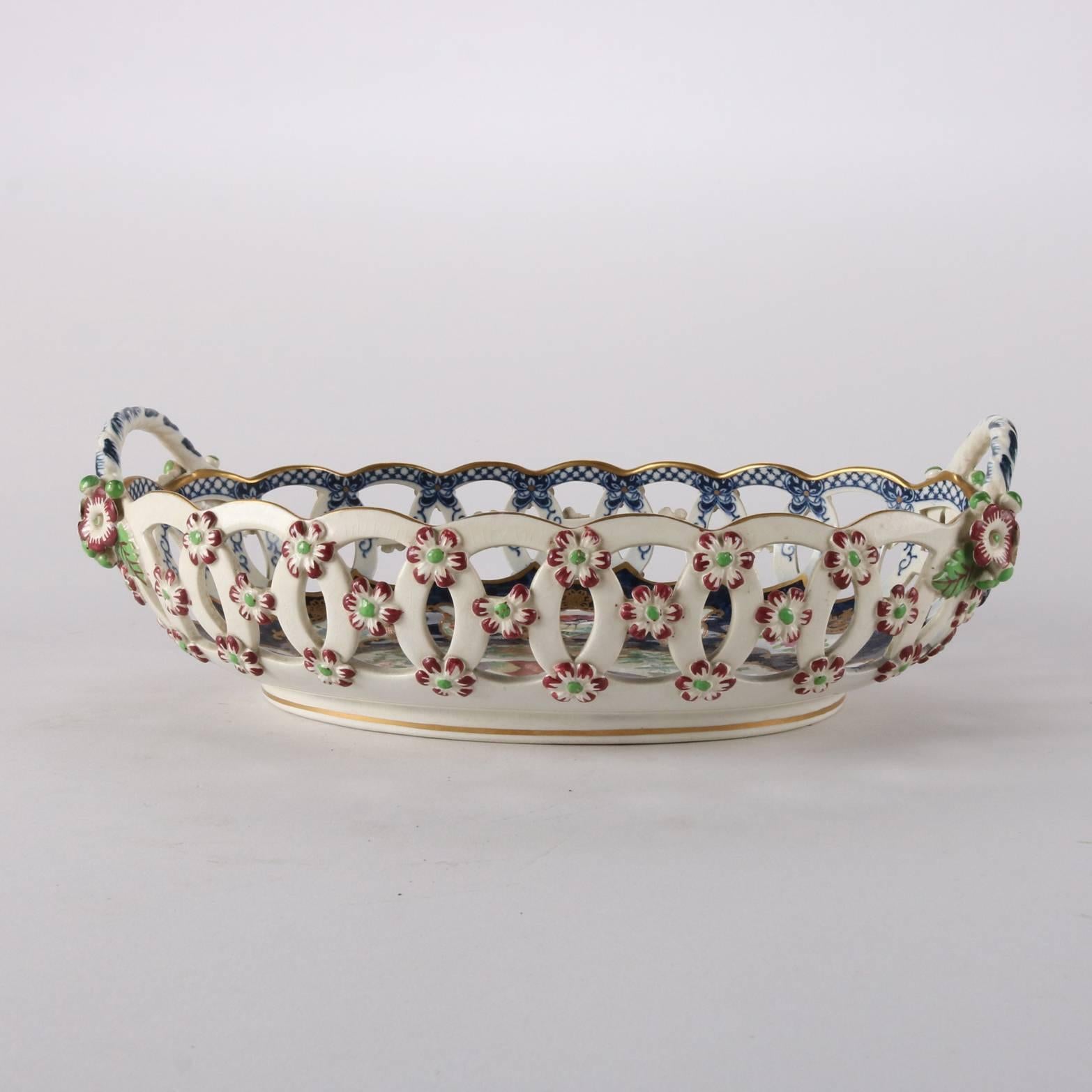 English Booths Hand-Painted Porcelain Reticulated Bread Bowl, 19th Century 4