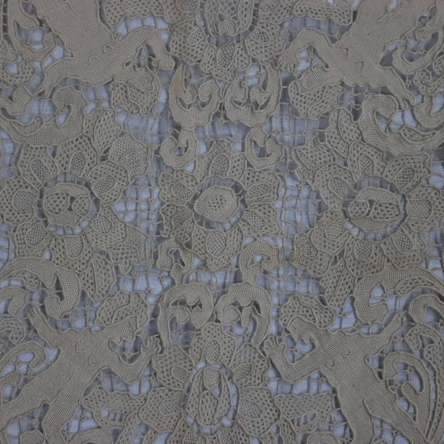 Neoclassical Large Antique Handmade Belgian Zele Figural Needle Lace Table Cloth, 19th C