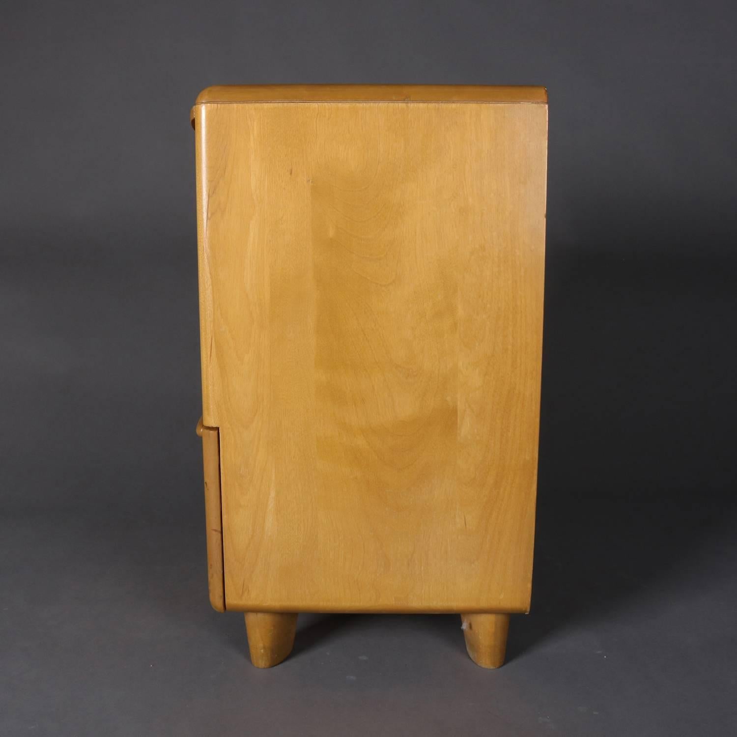Mid-Century Modern Heywood Wakefield Encore End Stand in Wheat, Mid-20th Century 2