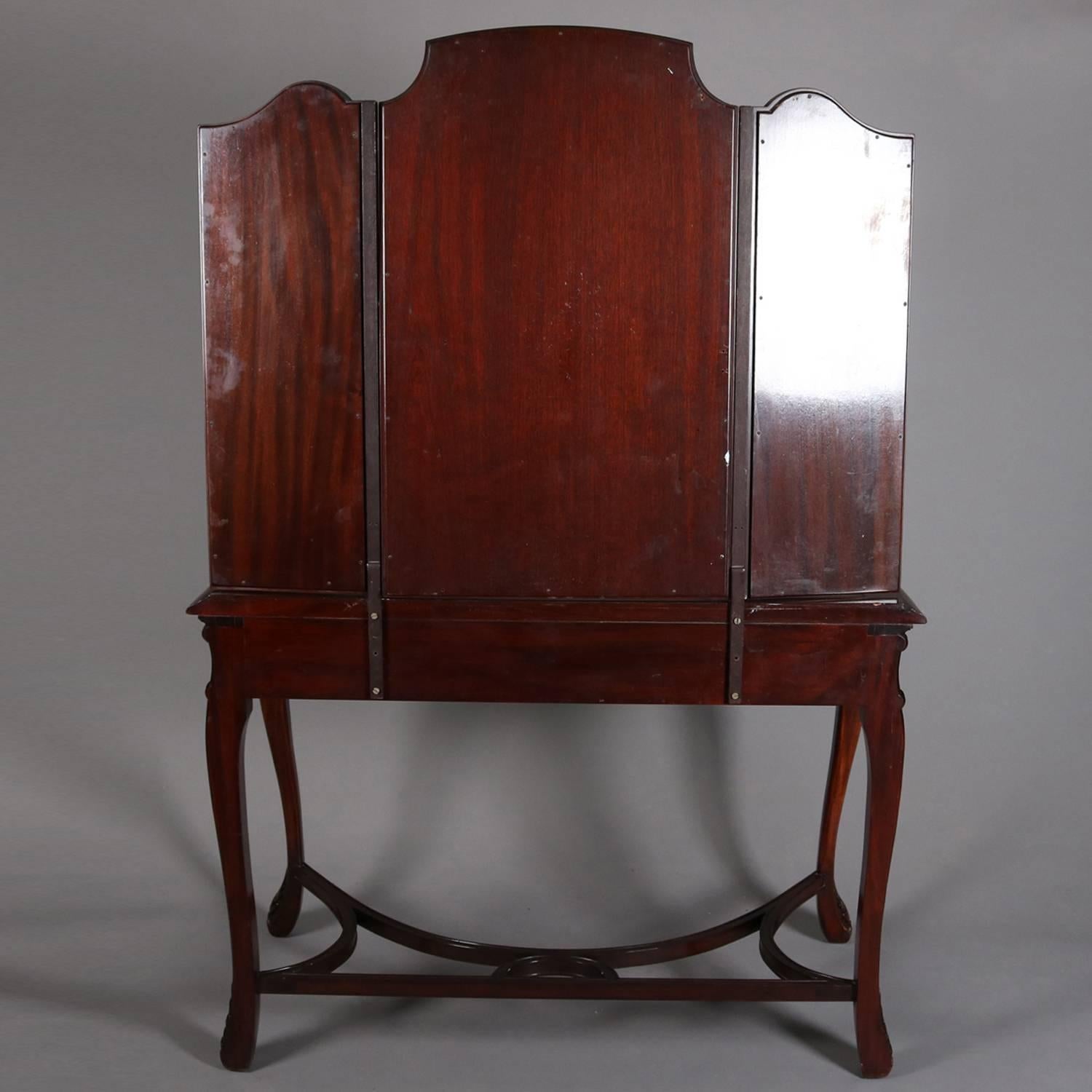 Antique Acanthus Carved Mahogany Triptych Mirrored Vanity, circa 1890 5