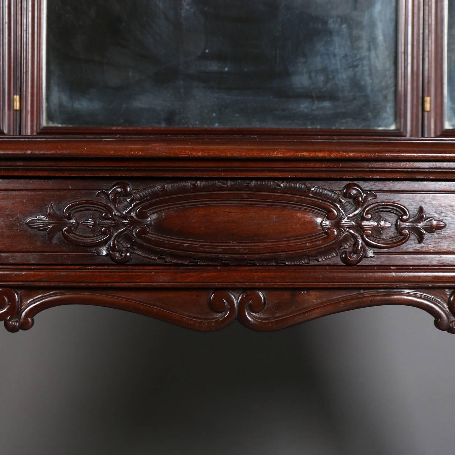 Antique Acanthus Carved Mahogany Triptych Mirrored Vanity, circa 1890 In Good Condition In Big Flats, NY