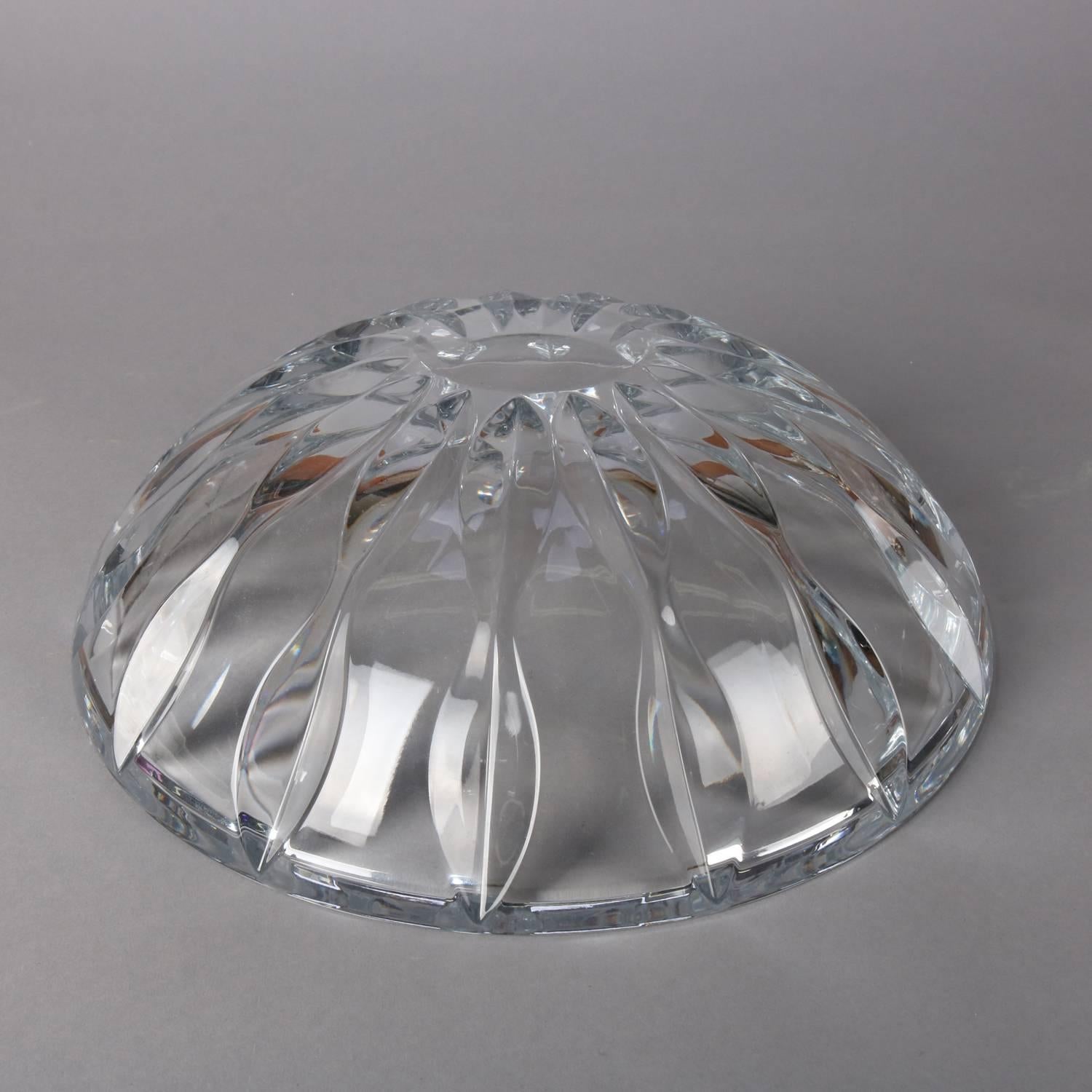 Equinox Clear Crystal Centerpiece Bowl by Reed & Barton, 20th Century In Good Condition For Sale In Big Flats, NY