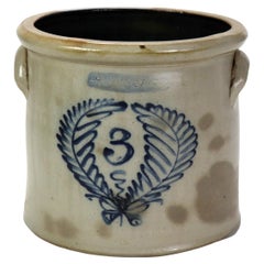 Antikes 3-Galon-Blaues verziertes Steingut mit Lorbeer-Kreuzmuster aus Steingut, um 1870