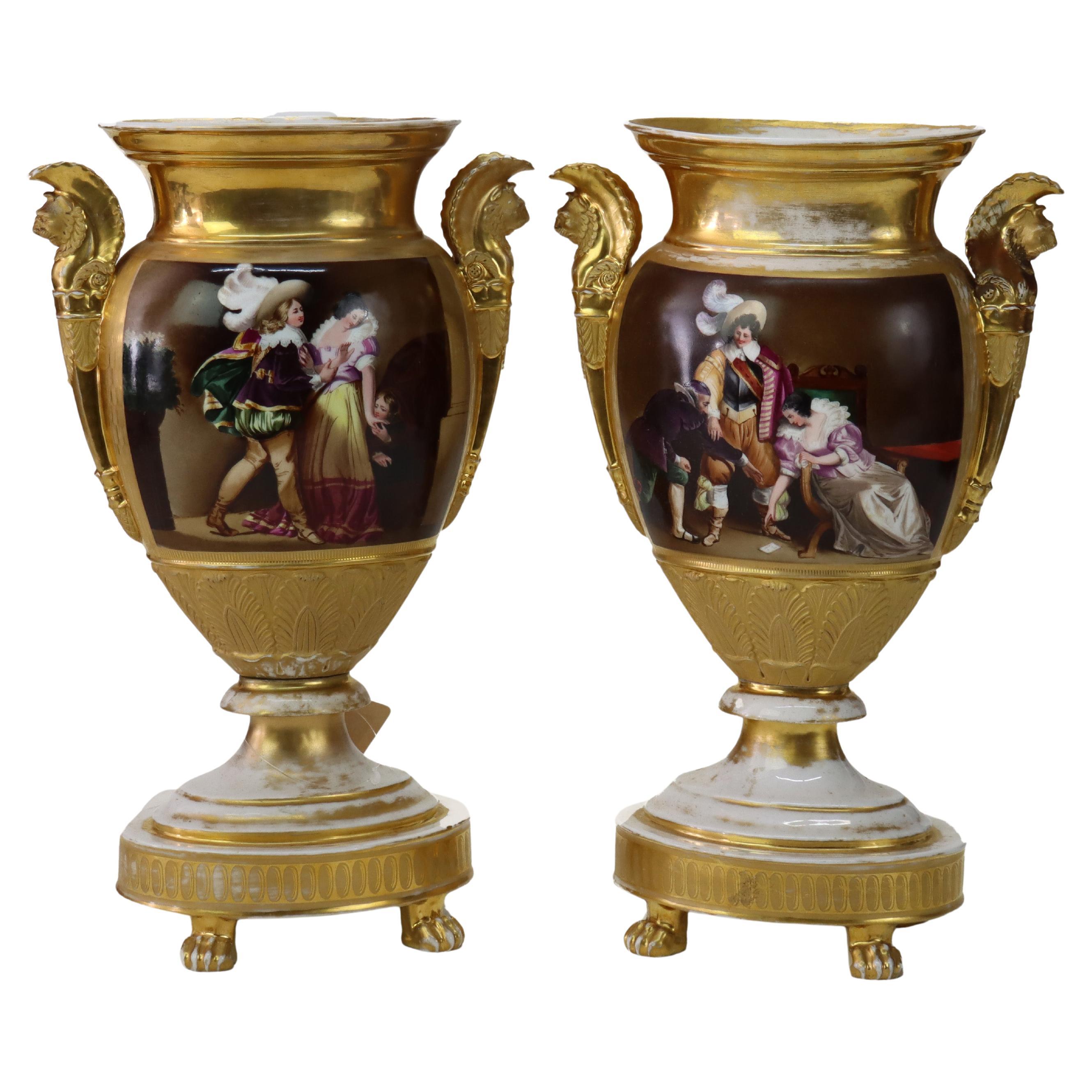 Coppia di antiche urne in porcellana Old Paris sovradimensionate con scene di genere C1880