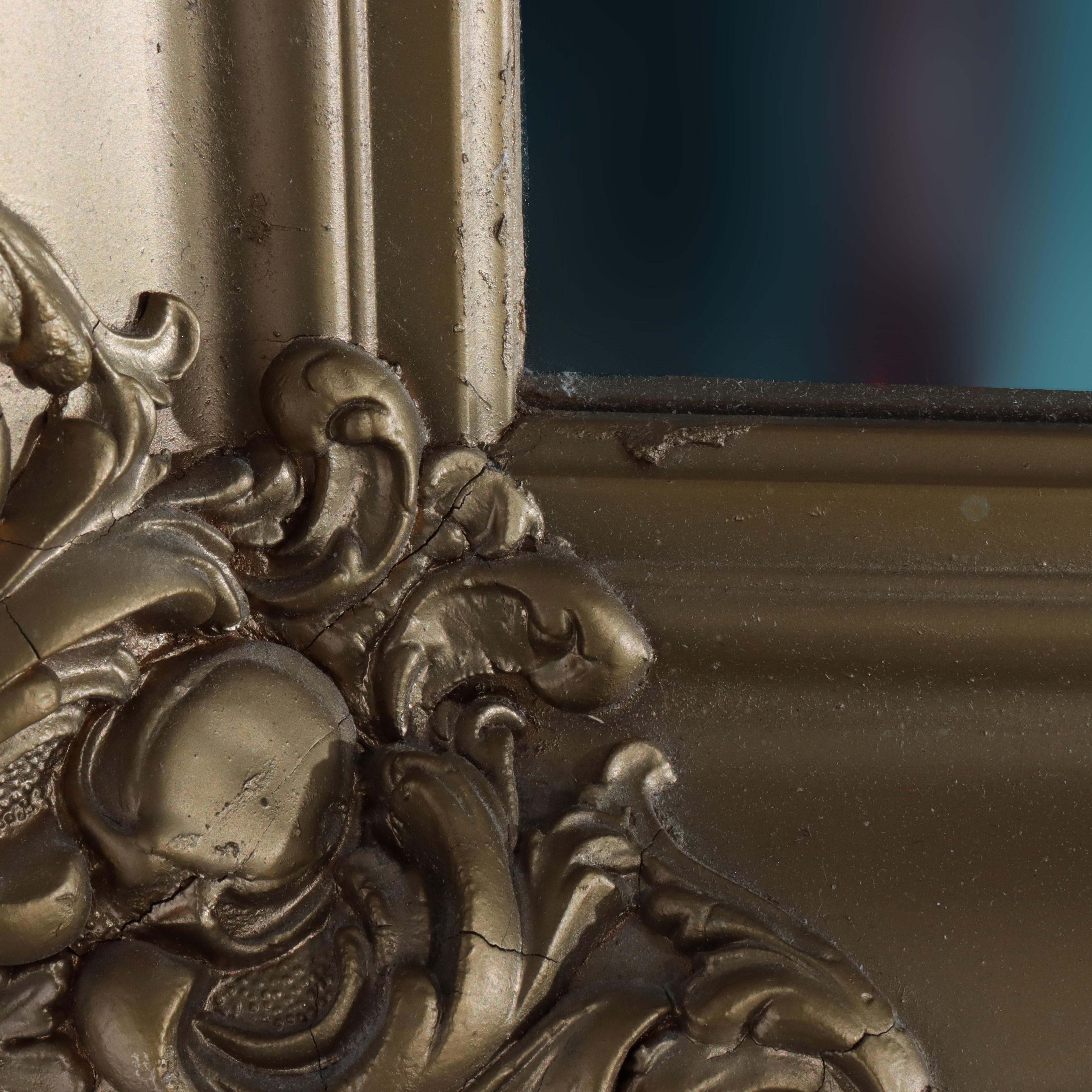 Antique Mirror Victorien dans un cadre en Wood Wood sculpté et doré C1890 en vente 2