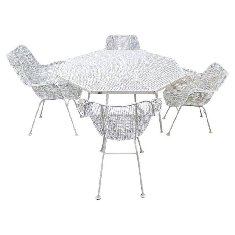 5-teiliges Vintage-Terrassenset aus Draht von Russell Woodard: 1 Tisch und 4 Stühle, um 1960 im Angebot bei 1stDibs Deutschland