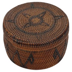 Antique Pacific Northwest Tlingit Woven Reed Lidded Basket C1920