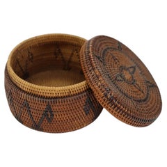 Antique Pacific Northwest Tlingit Woven Reed Lidded Basket C1920