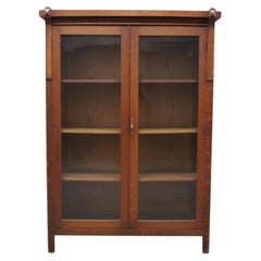 Arts & Crafts Mission Oak 2 Door China Cabinet In The Manner Of Stickley C1920