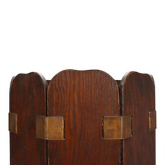 Arts & Crafts-Regenschirmständer aus Eiche und Messing mit 8 Fächern, ohne Signatur, um 1920
