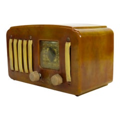 Antique Emerson Model EP 375 5+1 Catalina Radio C1940