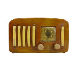 Antique Emerson Model EP 375 5+1 Catalina Radio C1940