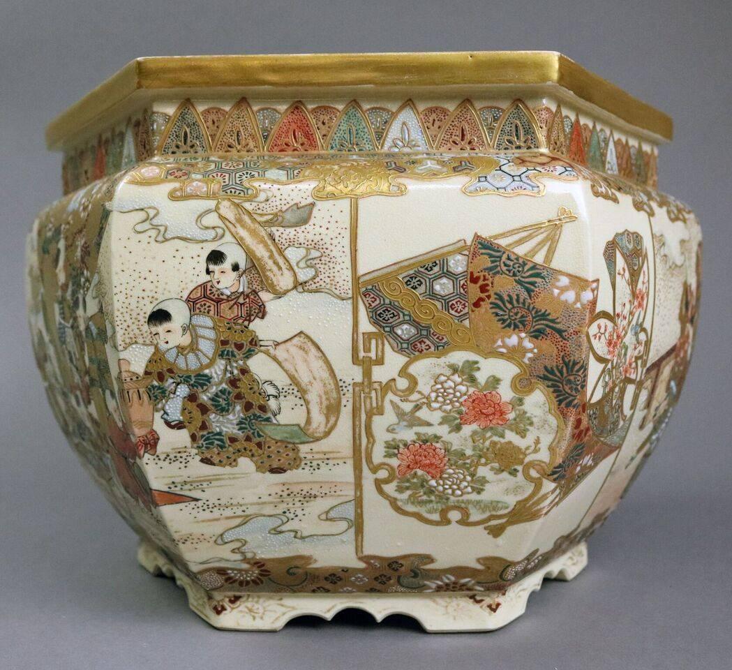 Antique Japanese Satsuma Moriage & Gold Gilt Jardiniere Meiji Era, Late 19th C In Good Condition In Big Flats, NY