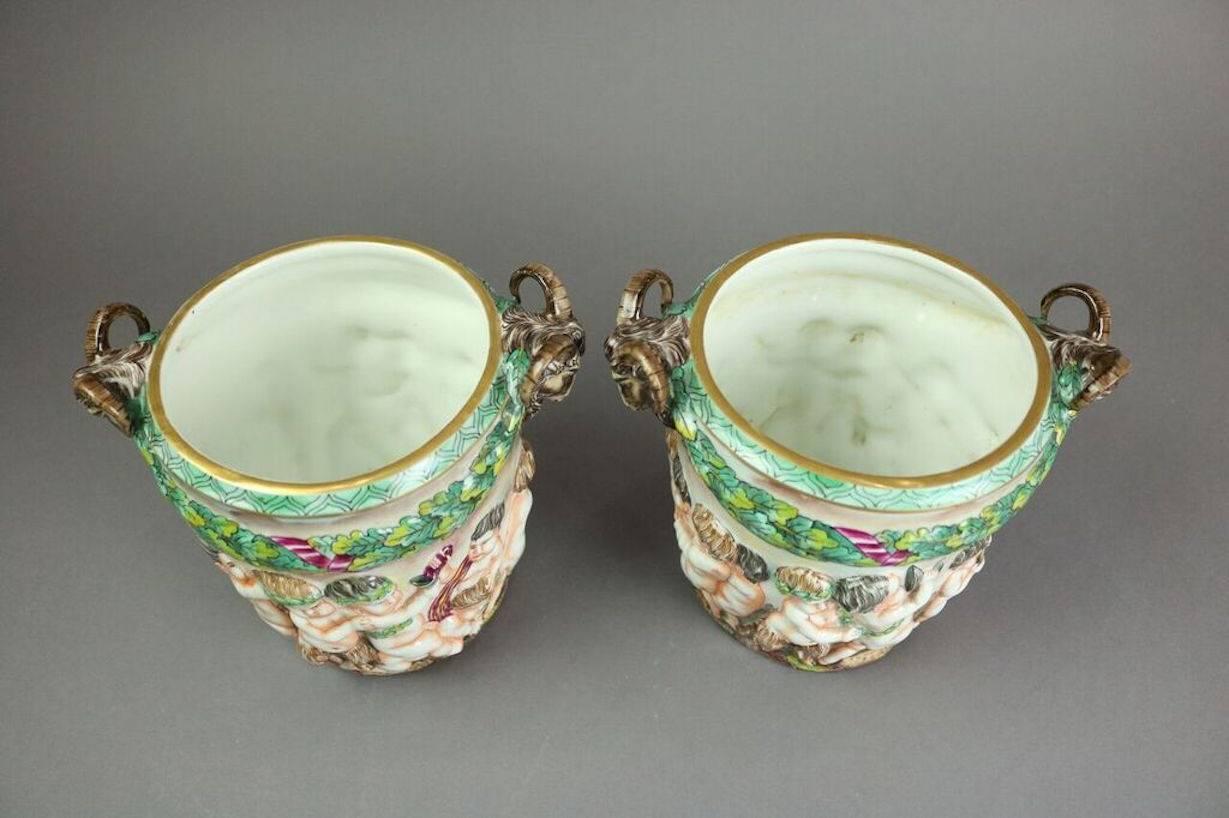 Pair of Figural Capodimonte Hand-Painted Open Urns with Cupids, Crown N Mark In Good Condition In Big Flats, NY