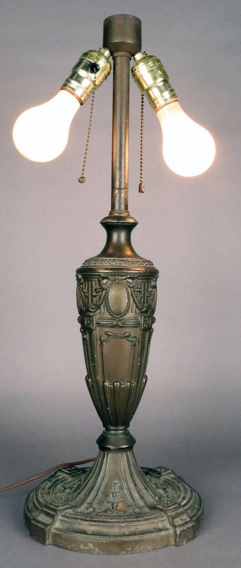 20th Century Antique Art Nouveau Filigree Eight-Panel Two-Toned Slag Glass Lamp, circa 1910