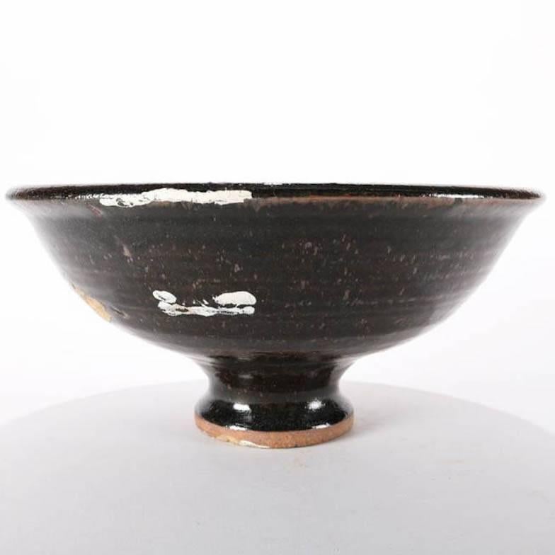 Arts and Crafts Mid-Century Modern Hand-Thrown Studio Pottery Center Bowl Signed