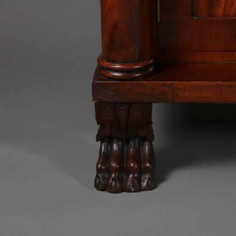 American Empire Carved and Bookmatched Flame Mahogany Sideboard, 19th Century In Good Condition In Big Flats, NY