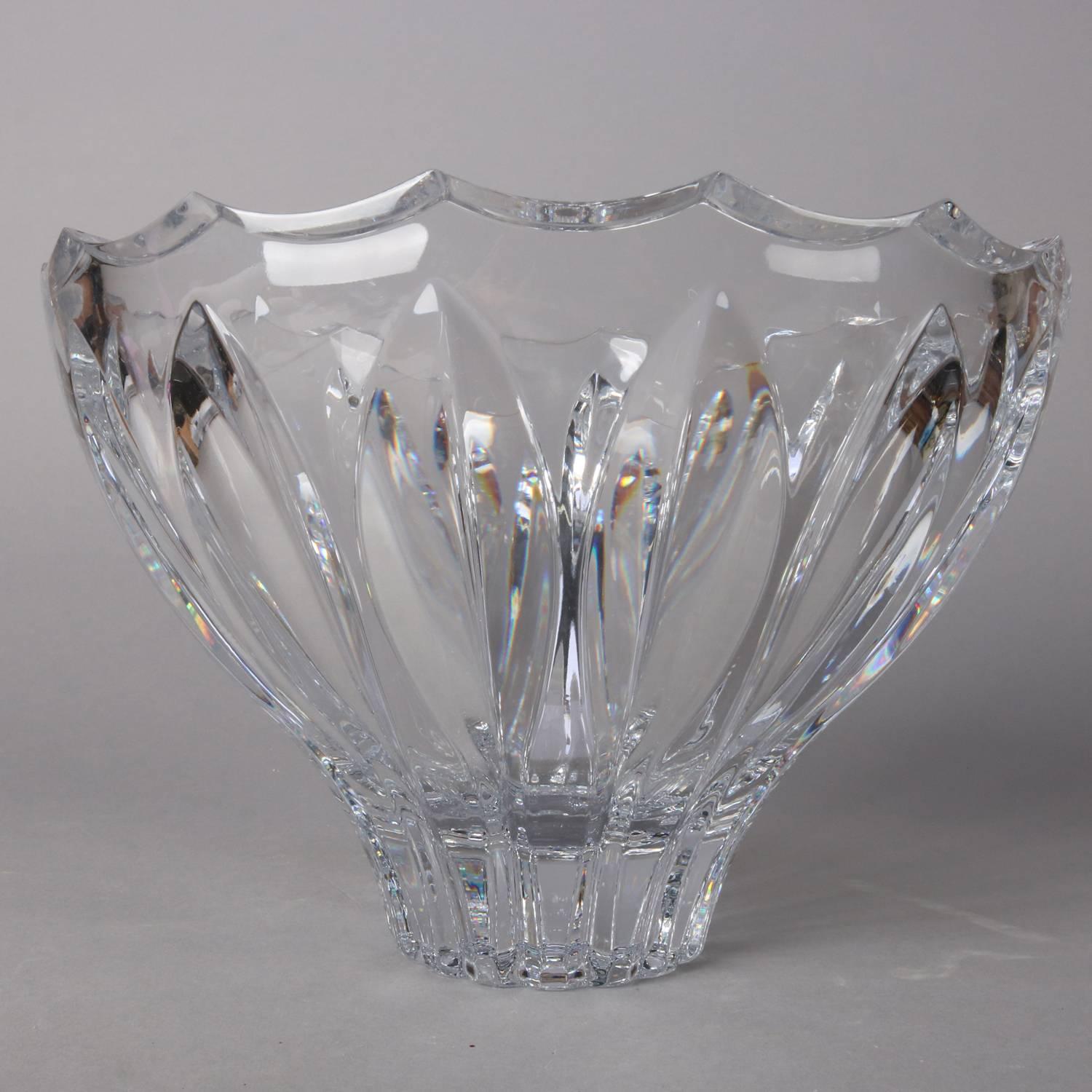 Contemporary Baccarat School Tulip Form Crystal Vase, 20th Century 3