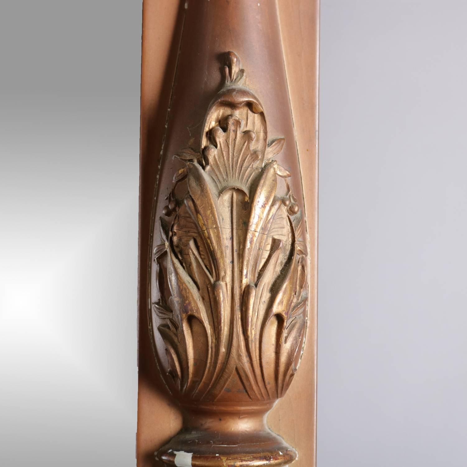 Américain Triptyque Empire doré et sculpté en feuillage sur miroir de cheminée en vente