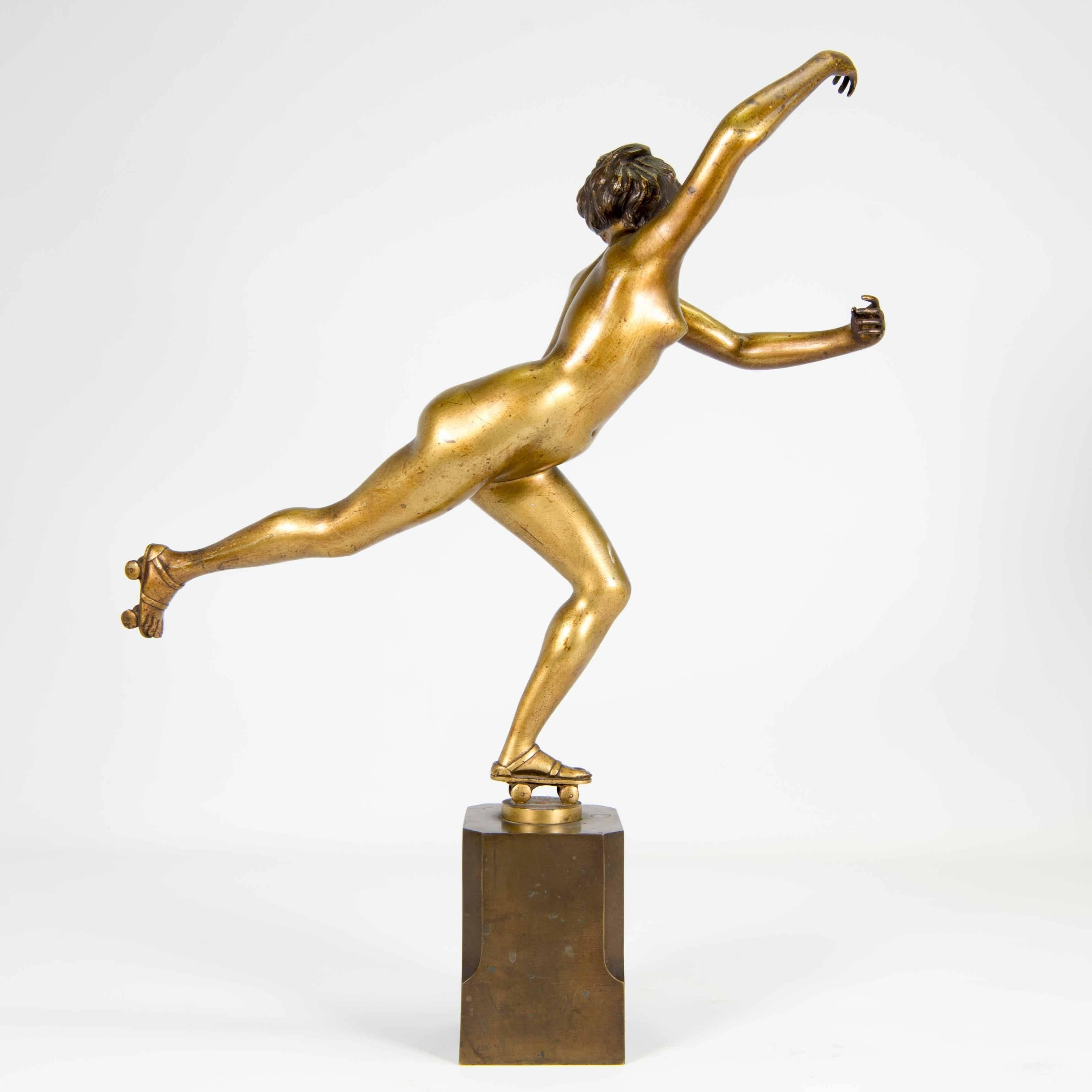 Nude Bronze Lady Rollerskating, Made by H. Calot, Art Deco In Excellent Condition In Wingene, BE