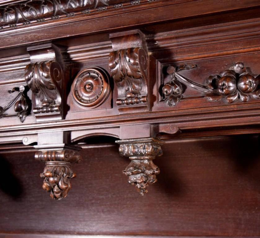 Massive Antique French Fireplace Surround/Mantle with Bacchus Woodcarvings In Excellent Condition For Sale In Wingene, BE