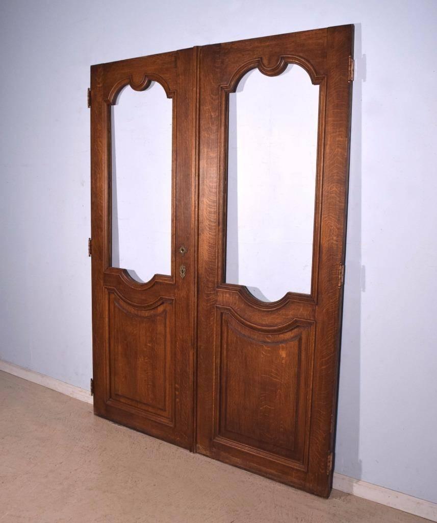 Pair of Antique French Oakwood Doors with Windows In Excellent Condition For Sale In Wingene, BE