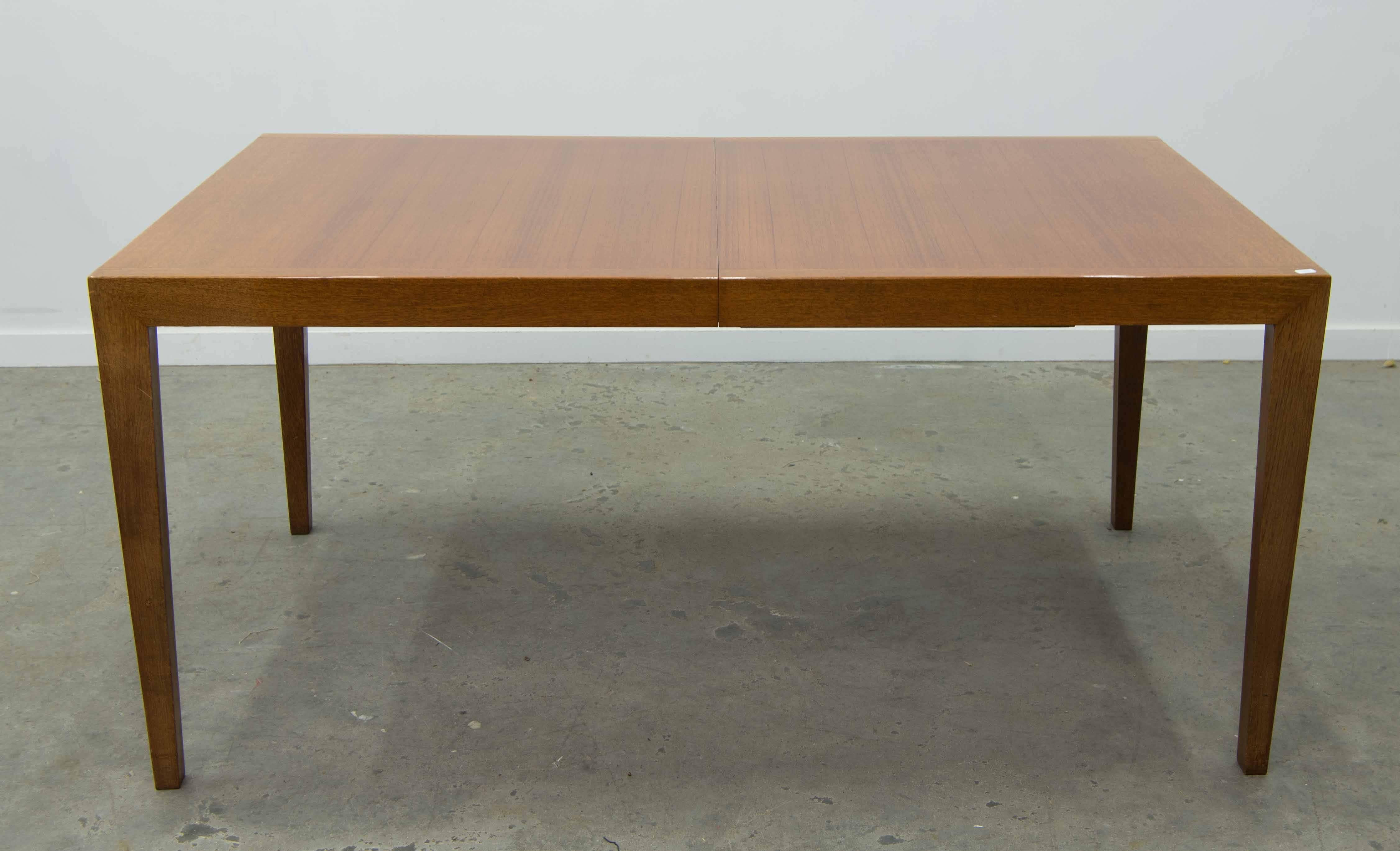 20th Century Florence Knoll for Knoll International, Dining Room Table in Walnut