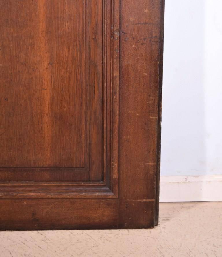 Antique French Oakwood Door from the 1700s or Early 1800s For Sale 1
