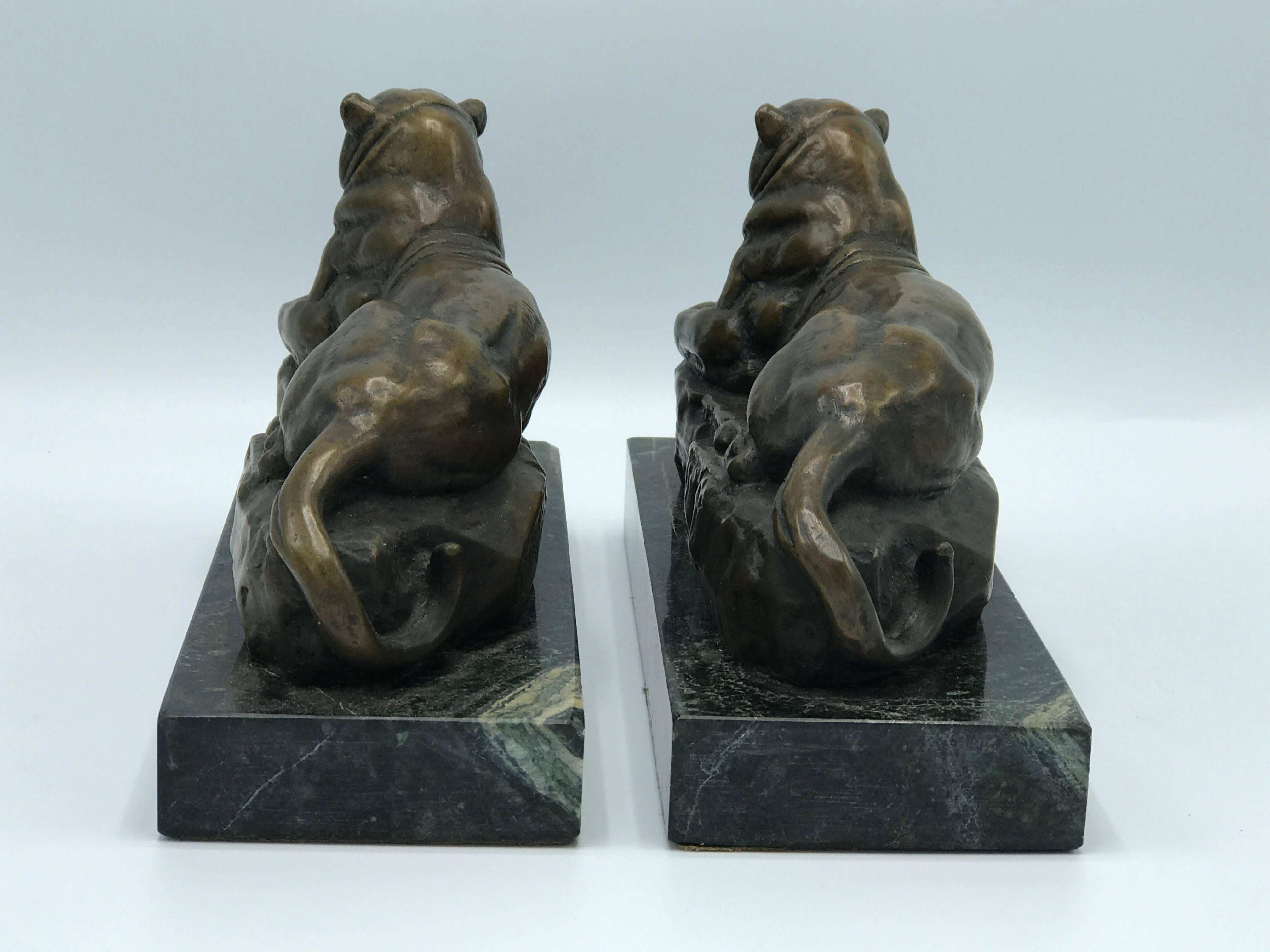 1920s French Art Deco Barye Bronze Panther Bookends on Marble Bases, Pair In Excellent Condition In Richmond, VA