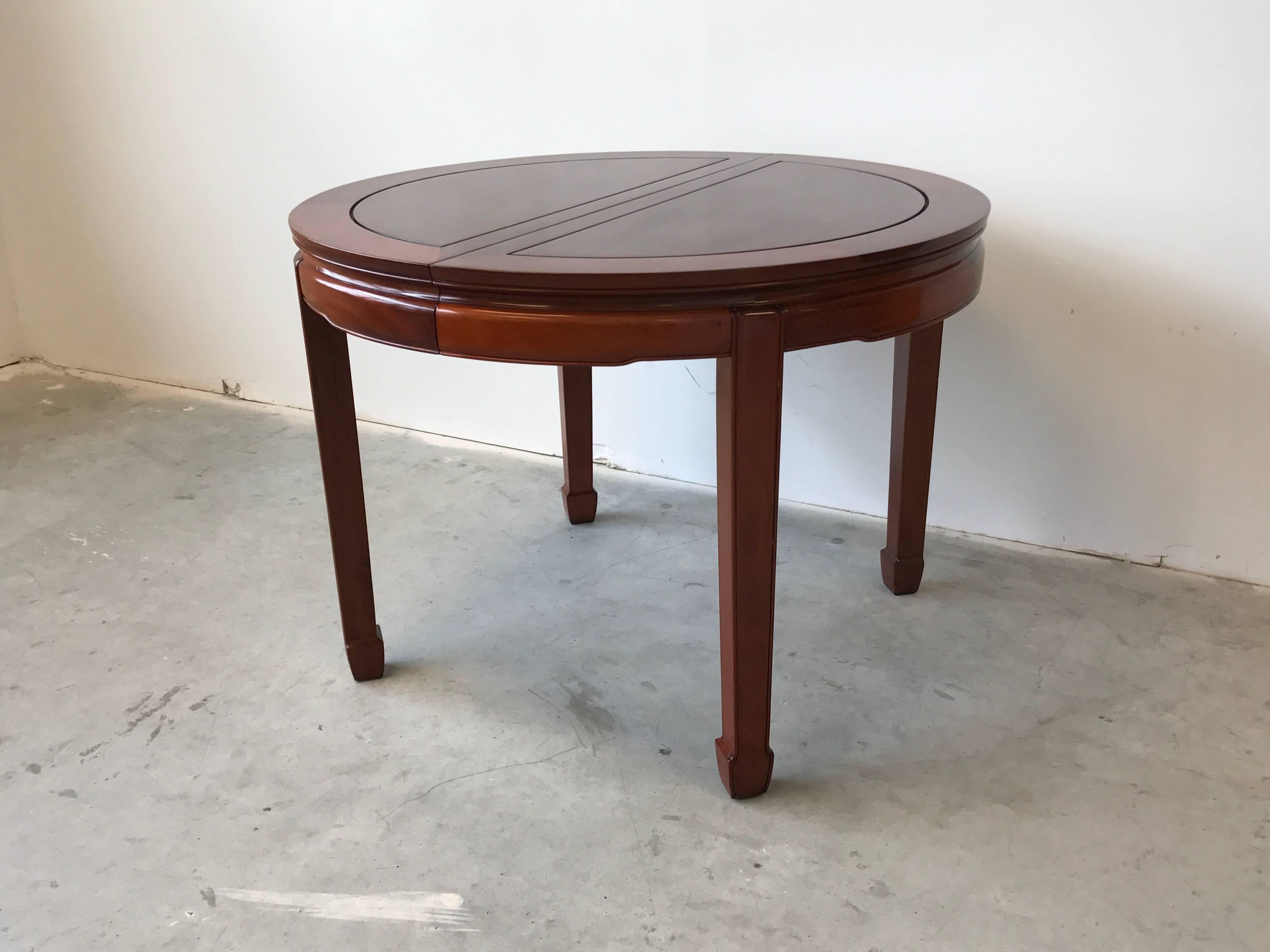 1960s Ming Style Rosewood Dining Table with Two Leaves For Sale 1