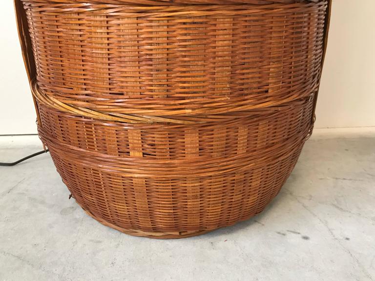 1960s Wicker Rice Basket Table Lamp at 1stDibs | wicker basket table lamp