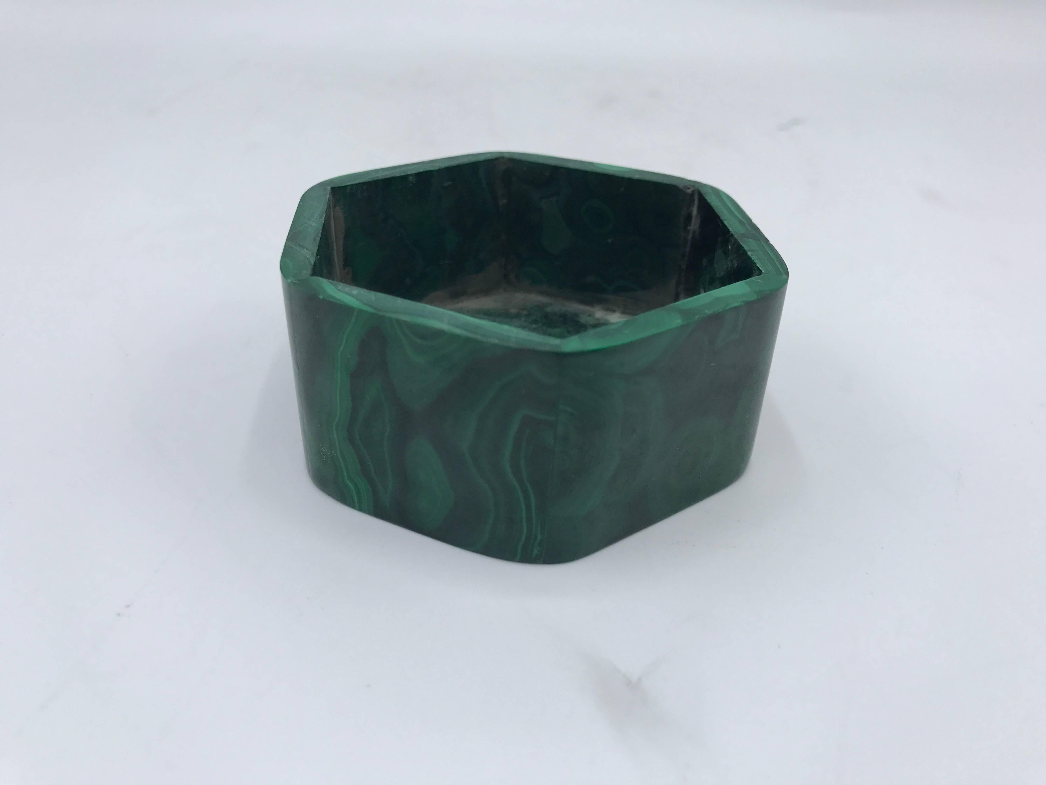 Offered is a gorgeous, 1960s Italian malachite decorative ring dish.