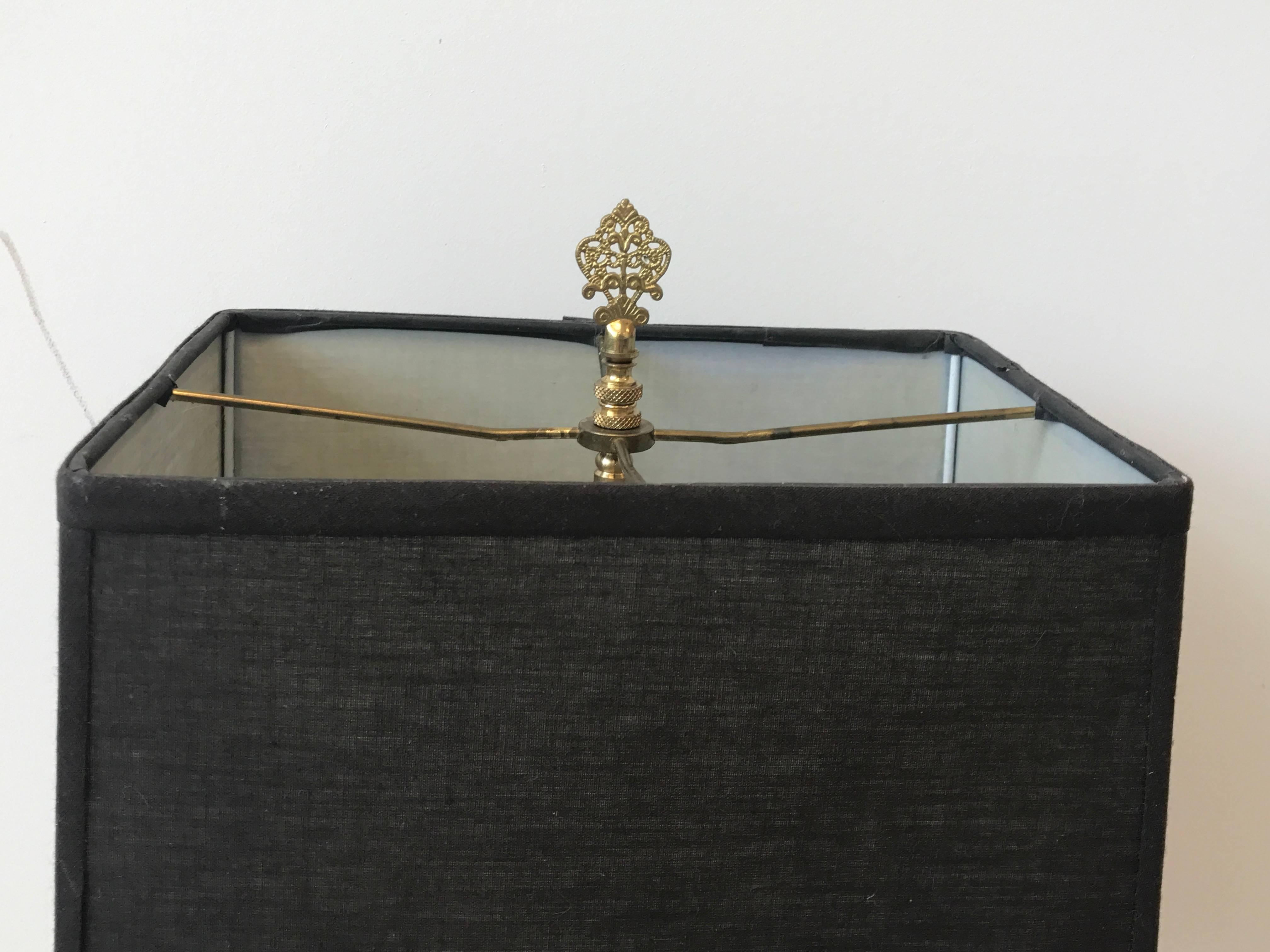 Offered is a gorgeous, 1940s Italian brass and onyx Bouillotte candlestick lamp. Includes shade and finial.