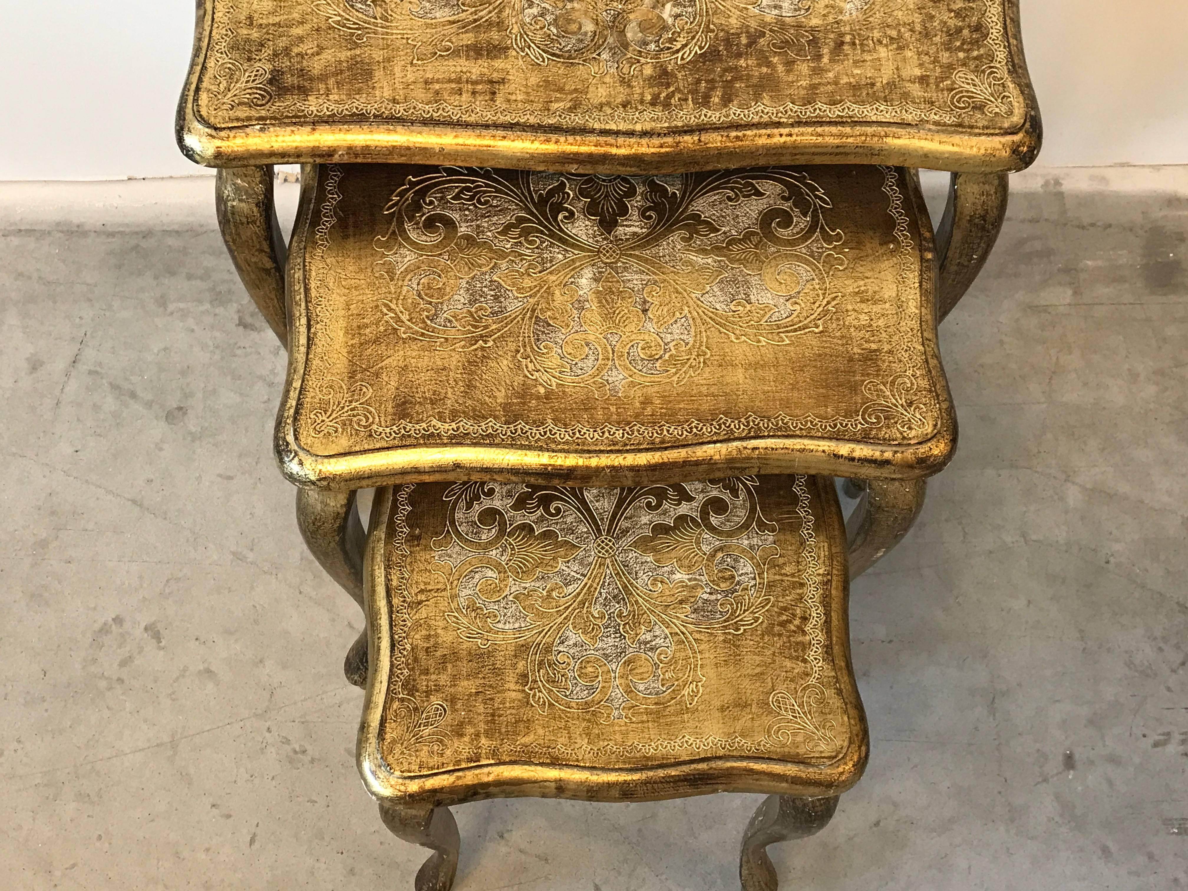 1950s Italian Florentine Gilded Nesting Tables, Set of Three In Excellent Condition In Richmond, VA