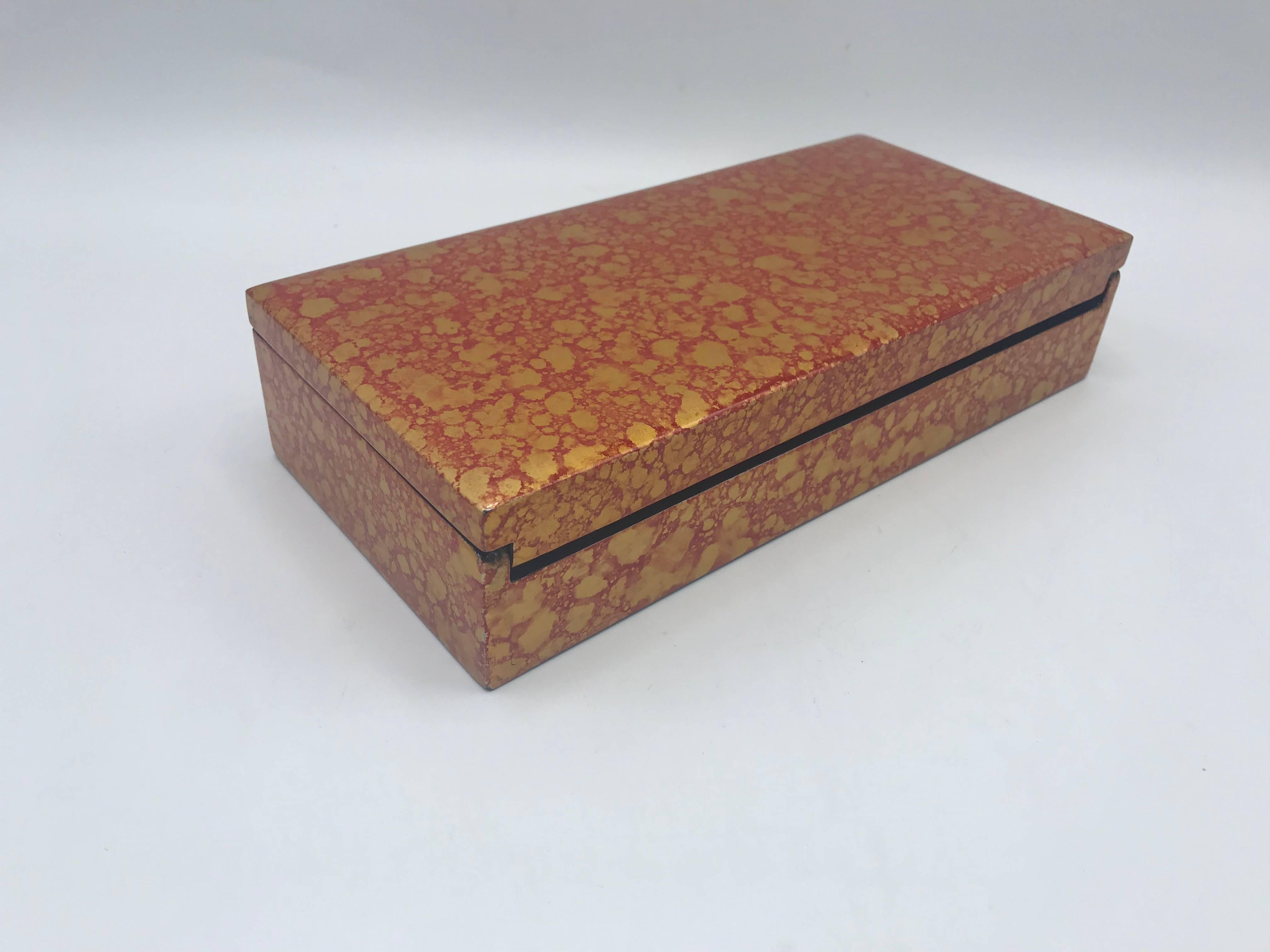 Chinoiserie 1970s Chinese Red and Gold Lacquered Box