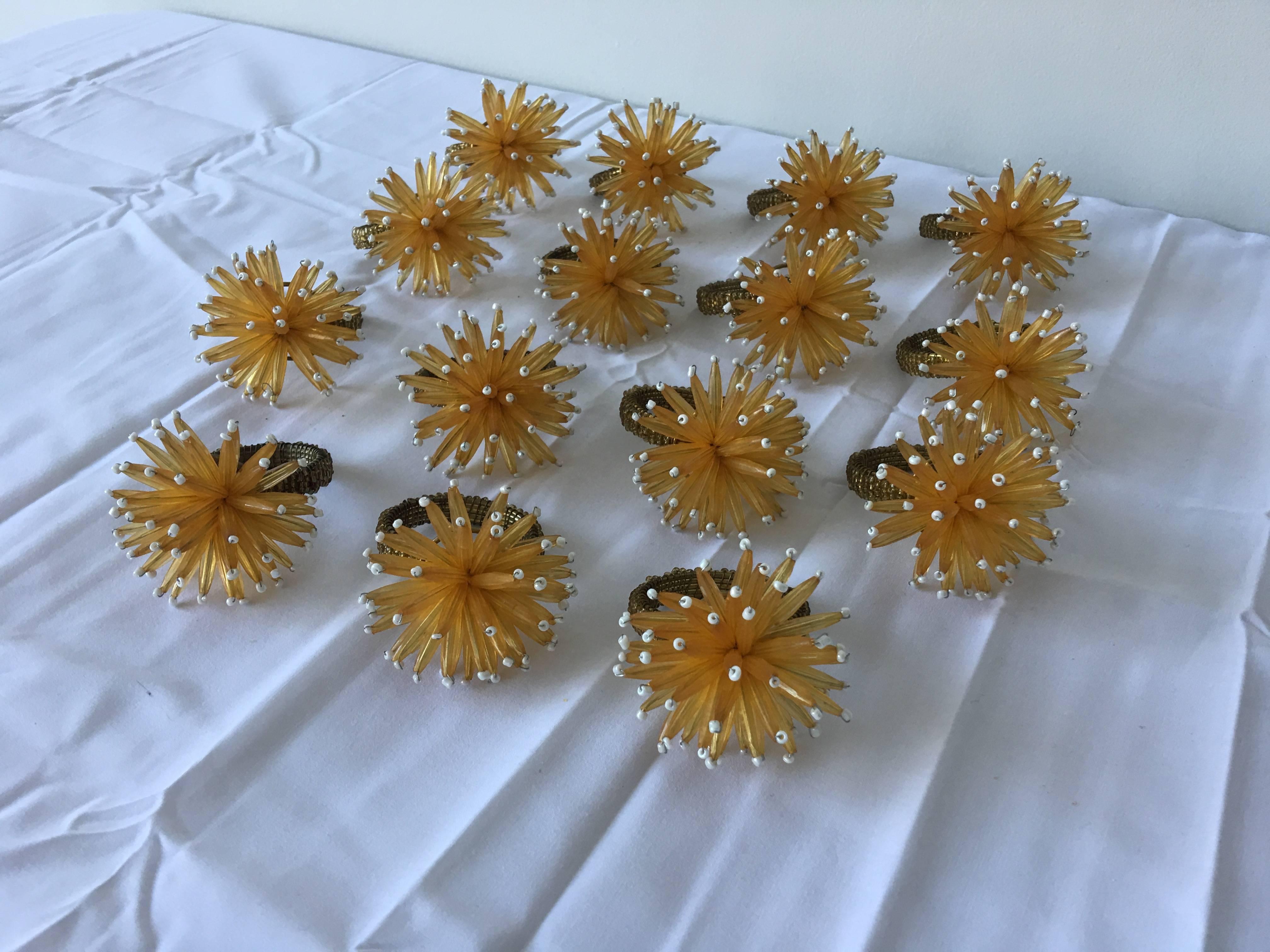 1980s Modern Yellow and Gold Beaded Starburst Napkin Rings, Set of 16 In Excellent Condition In Richmond, VA