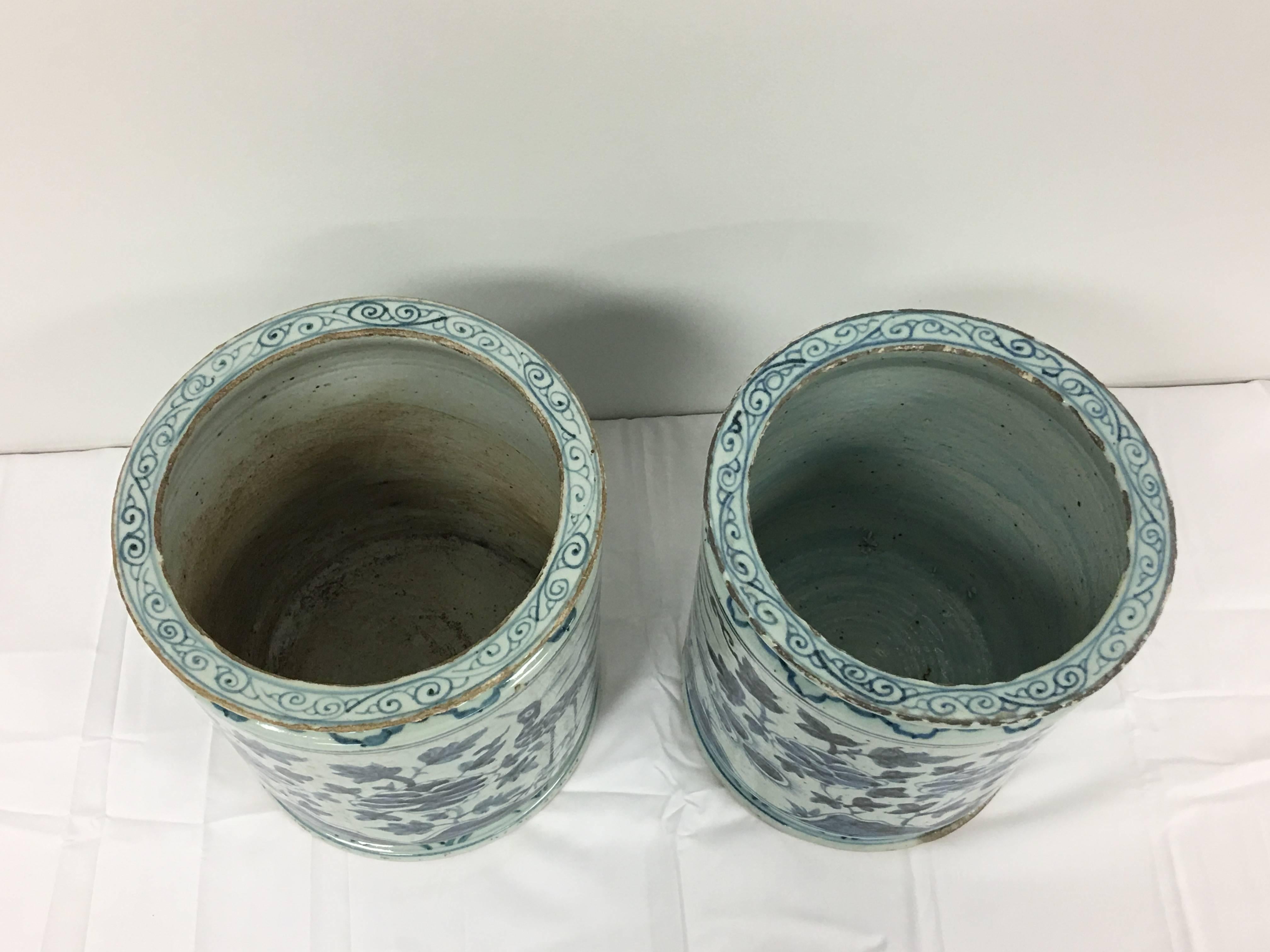 Pair of Blue and White Asian Peacock Planters In Excellent Condition In Richmond, VA