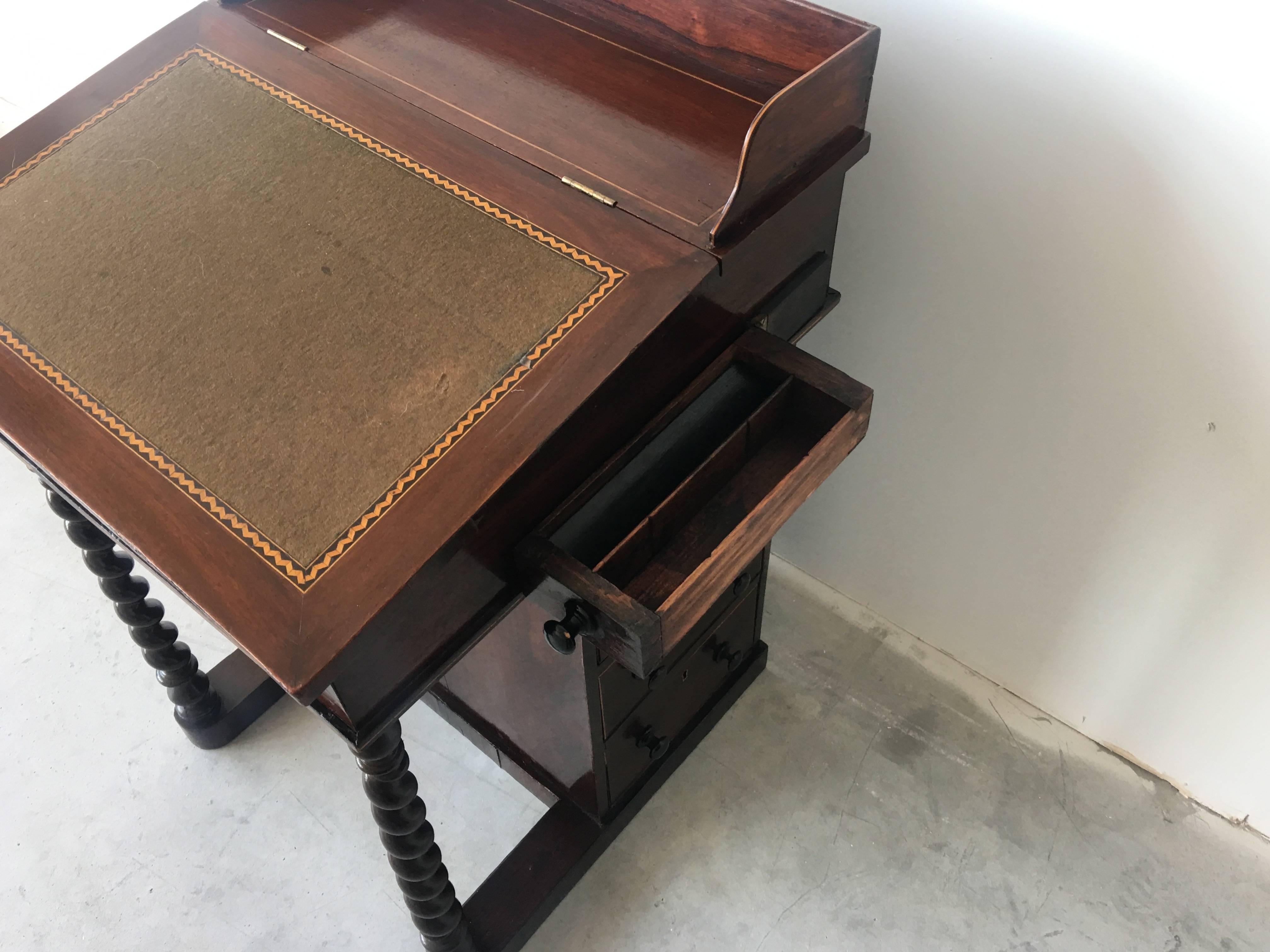 19th Century English Davenport Desk In Excellent Condition In Richmond, VA