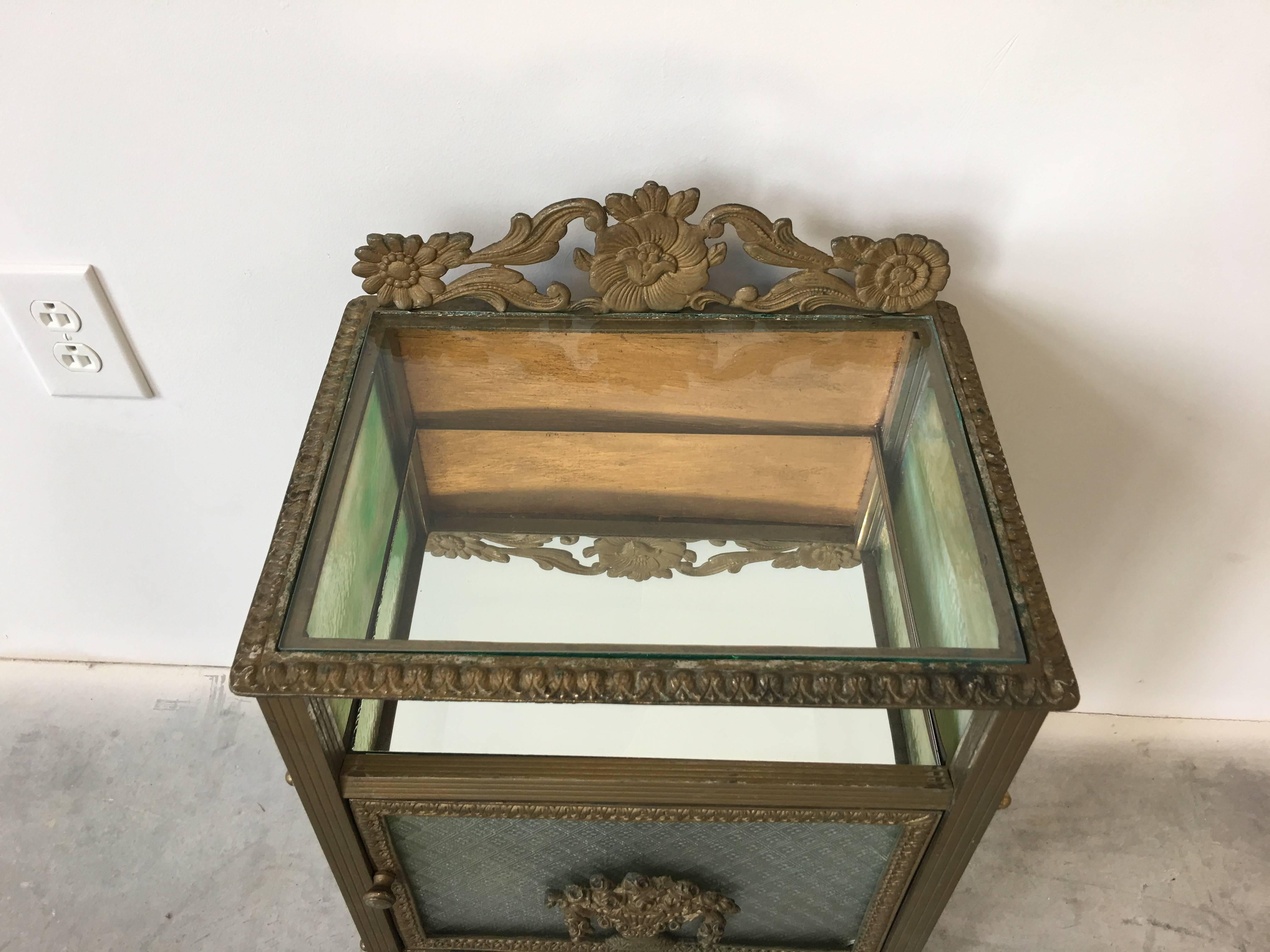 French 19th Century Art Nouveau Slag Glass Bronze Side Table
