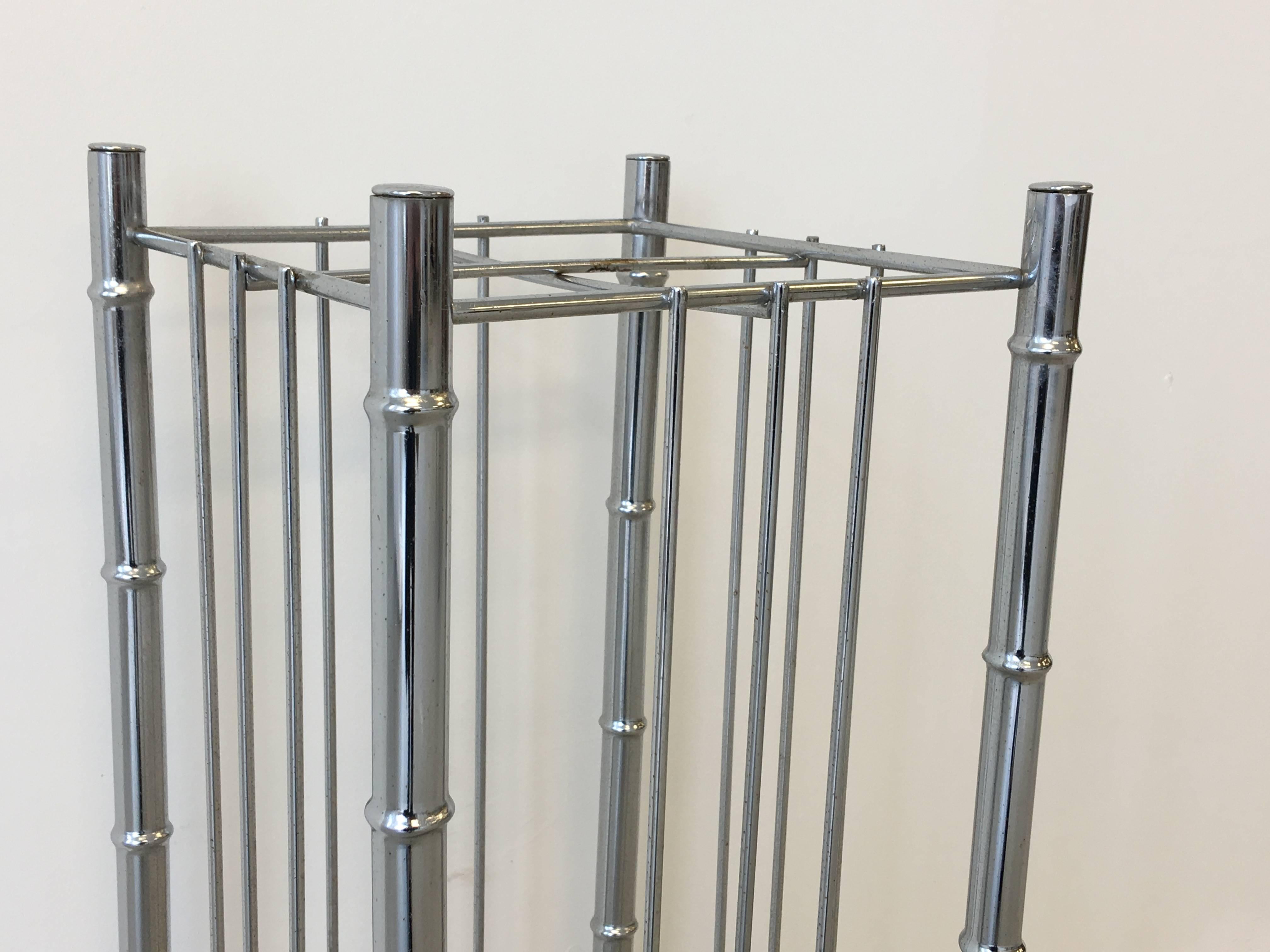 Mid-Century Modern Chrome Faux Bamboo Umbrella Stand In Excellent Condition In Richmond, VA