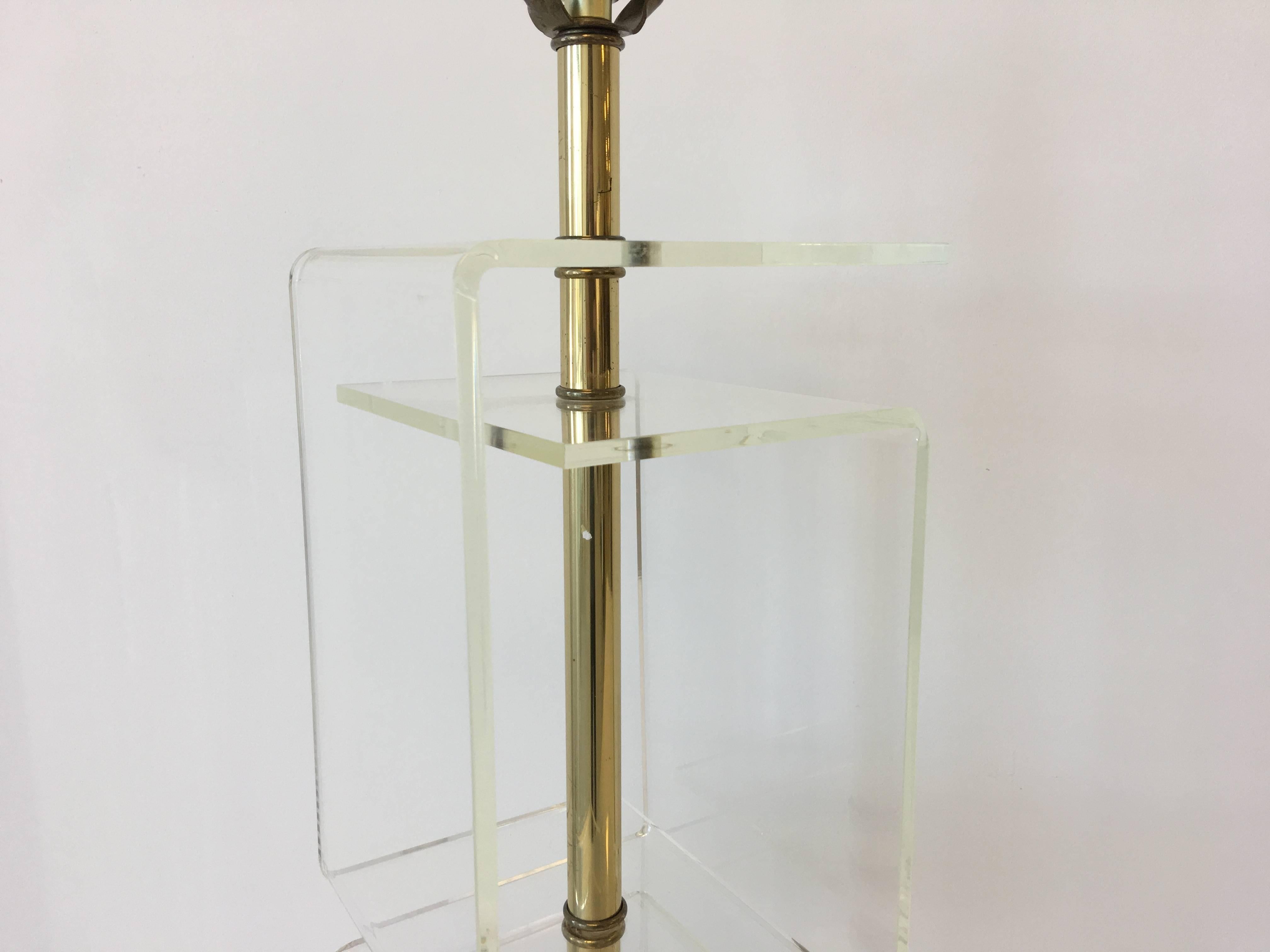 Polished 1960s Mid-Century Modern Lucite and Brass Table Lamp with Greek Key Silhouette