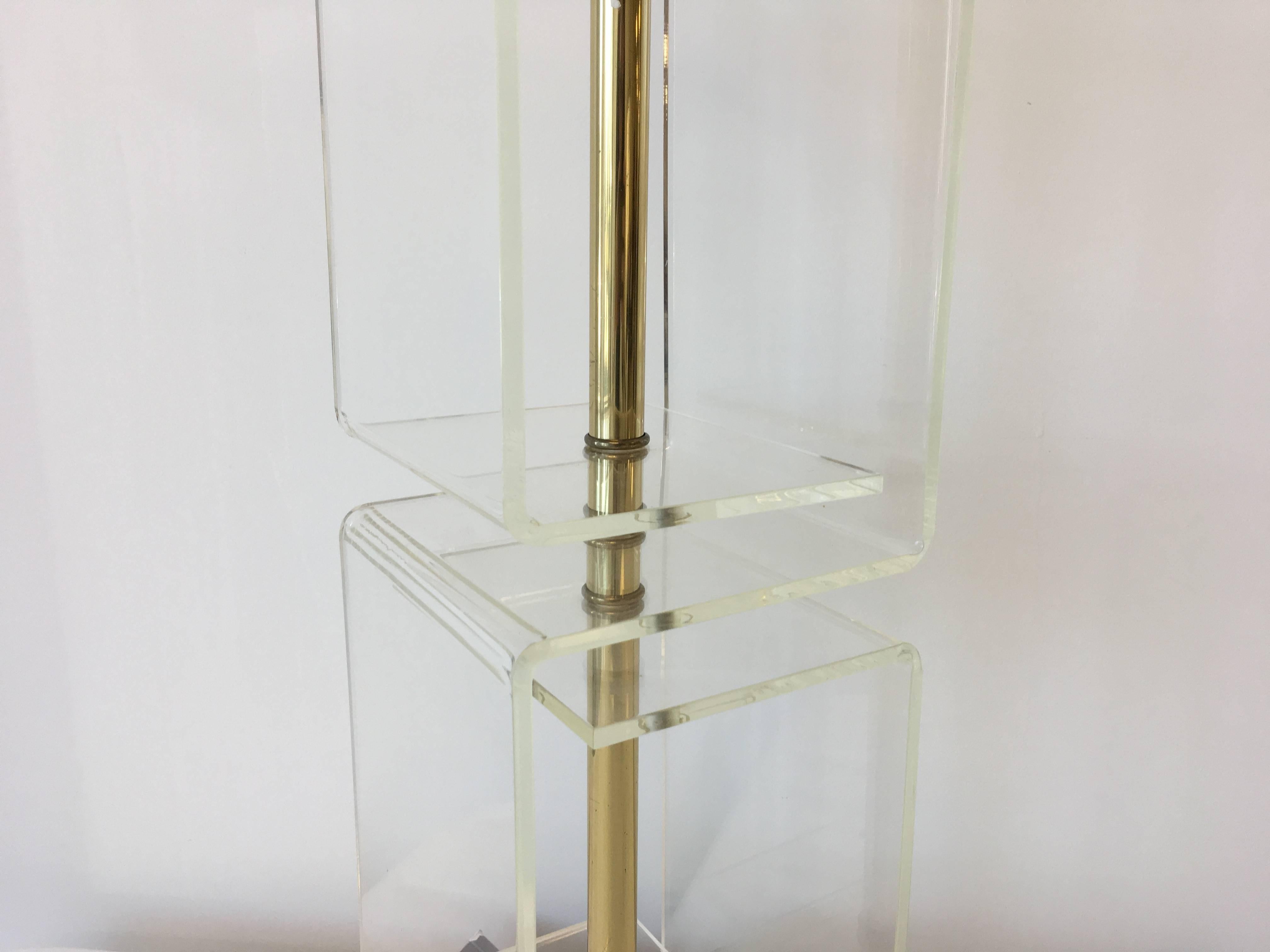 1960s Mid-Century Modern Lucite and Brass Table Lamp with Greek Key Silhouette In Excellent Condition In Richmond, VA