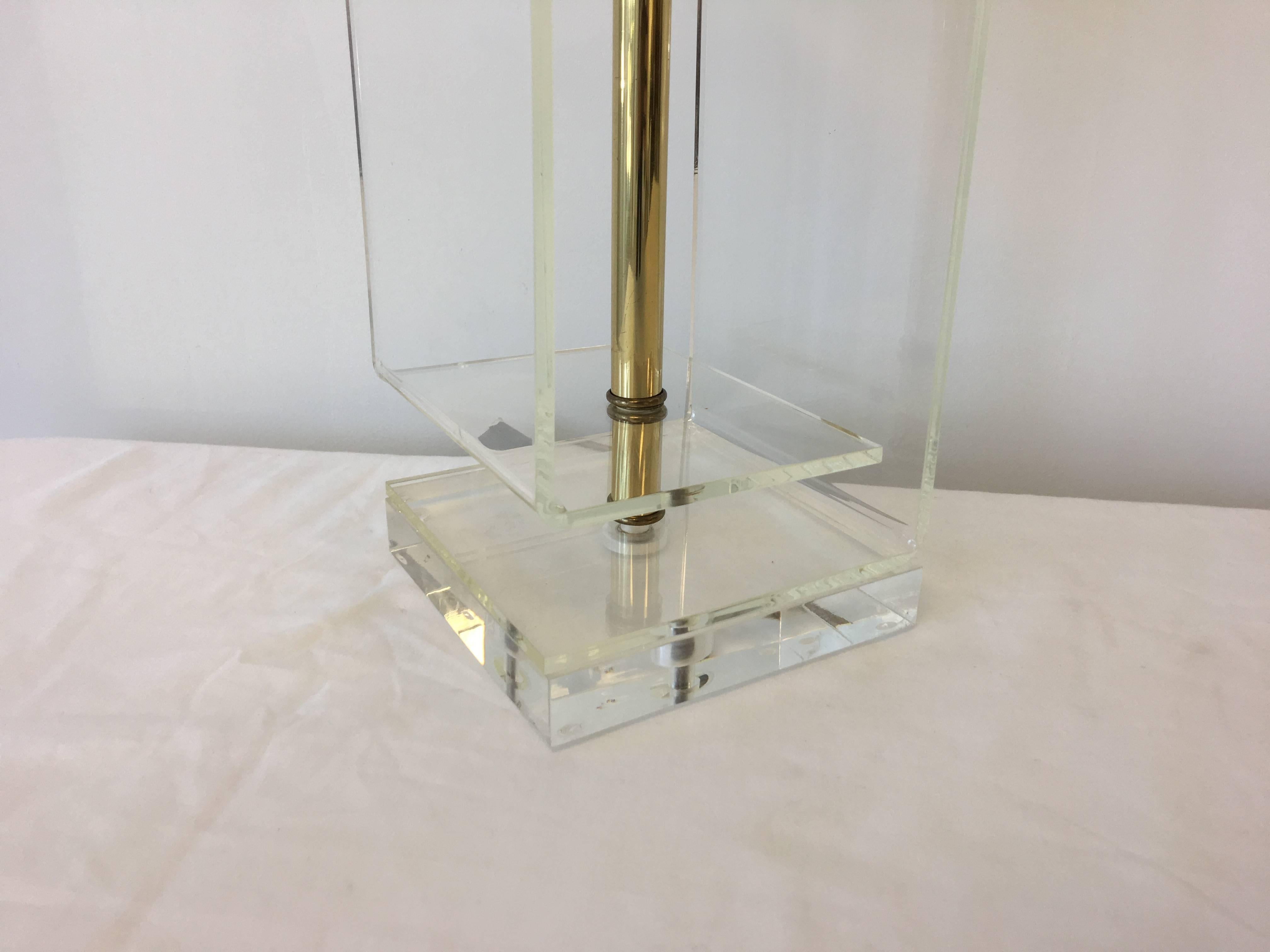 20th Century 1960s Mid-Century Modern Lucite and Brass Table Lamp with Greek Key Silhouette